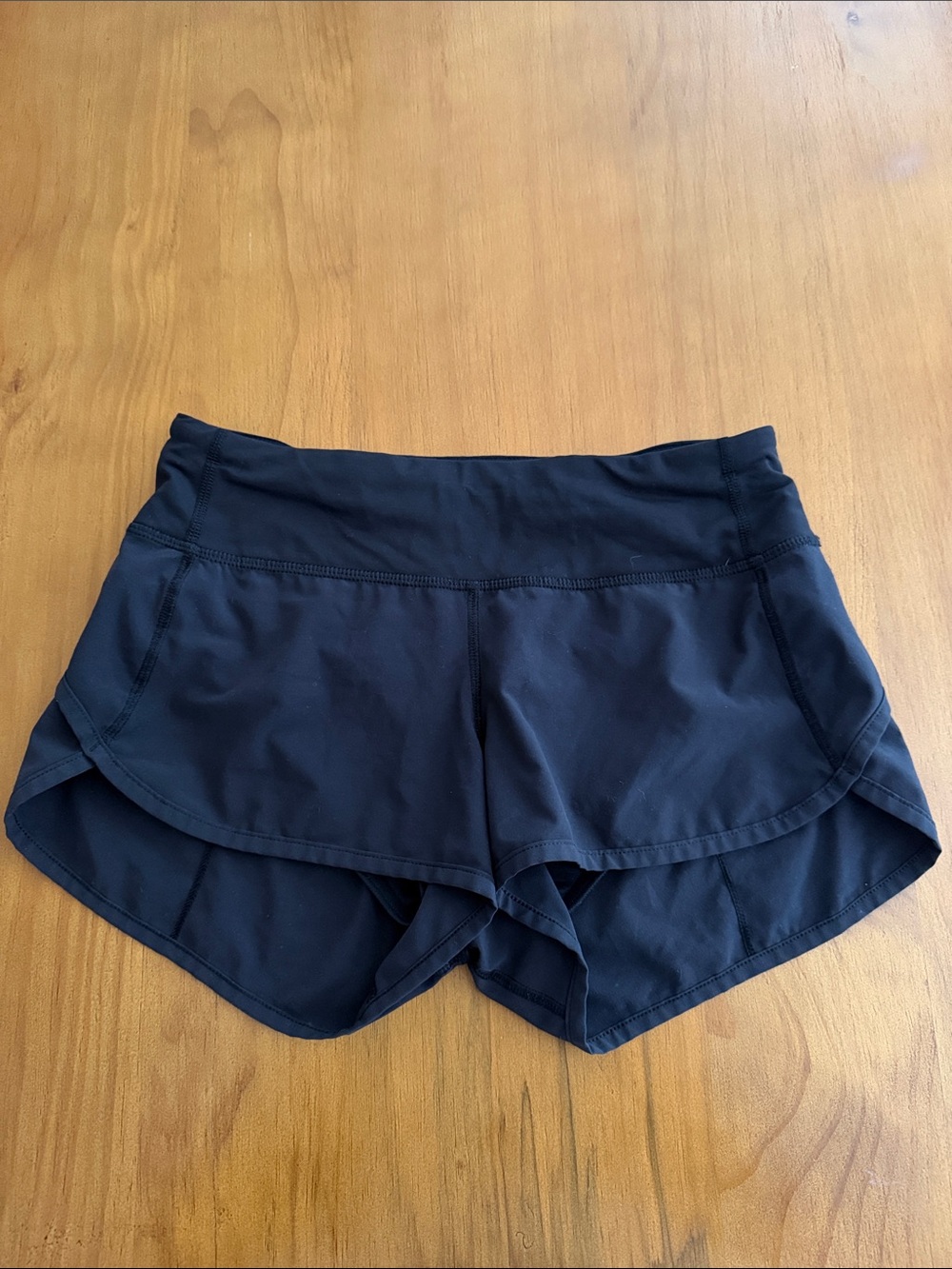 Lululemon speed up lo-rise 2.5 in Women's Black Running Shorts